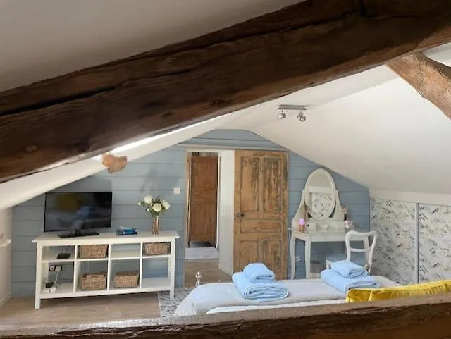 Lime Tree Feriehus Saint-Saud-Lacoussière